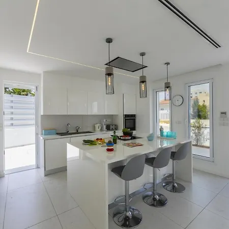 Villa Imagine Your Family Renting This Luxury Contemporary Style In Protaras, 1487 Protaras
